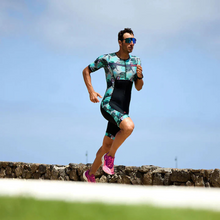 Load image into Gallery viewer, ZONE3 Momentum II Mens Short Sleeve Trisuit - Black/Green