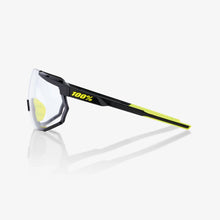 Load image into Gallery viewer, 100% RACETRAP 3.0 - Gloss Black - Photochromic Lens
