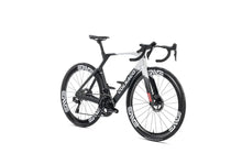 Load image into Gallery viewer, Colnago Y1RS Frameset - SDM5

