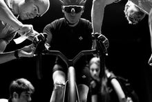 Load image into Gallery viewer, Colnago Y1RS Shimano Dura Ace Di2 - YSWC
